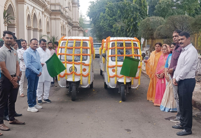 Under its flagship community initiative, Project SHINE, Hindustan Coca-Cola Beverages (HCCB), one of India’s leading FMCG companies has donated four electric waste collection vehicles to the Ujjain Municipal Corporation (UMC). In an event held in Ujjain, Madhya Pradesh the vehicles were formally handed over to the UMC in the presence of Shri Mukesh Tatwala, Mayor of Ujjain, and Smt. Kalavati Yadav, Chairperson, Ujjain Municipal Corporation (UMC), along with dignitaries from HCCB and community members. Serving communities in Tilkeshwar, Krishanpura, Avantika, Municipal Corporation, the deployed EV waste collection vehicles will not only serve ~1200 households in Ujjain but also improve UMC’s door-to-door waste collection efficiency. Through partnerships with local municipalities and governing bodies across India, HCCB continues to invest in sustainable waste management and electric mobility infrastructure. As part of Project SHINE, HCCB reaffirms its commitment to empowering communities through its CSR initiative. Project SHINE is built around five key thematic areas: implementing sustainable solutions for environmental protection and disaster management; promoting health and hygiene through WASH (Water, Sanitation, and Hygiene) programs; driving inclusive growth by empowering women and enhancing livelihood opportunities; nurturing talent through education and skill development; and enabling communities to shape a brighter and more resilient future.